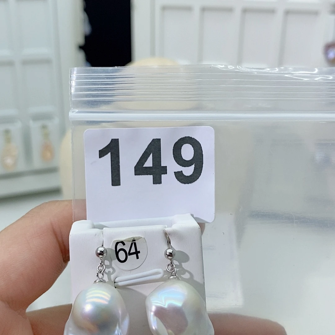 淡水珍珠颈饰合金