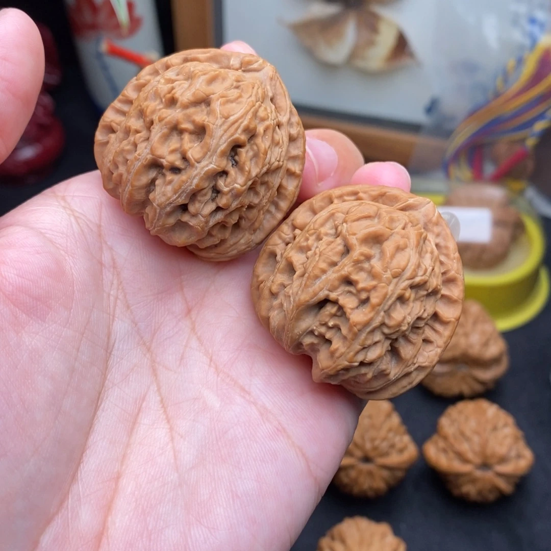 文玩核桃把件37三角白