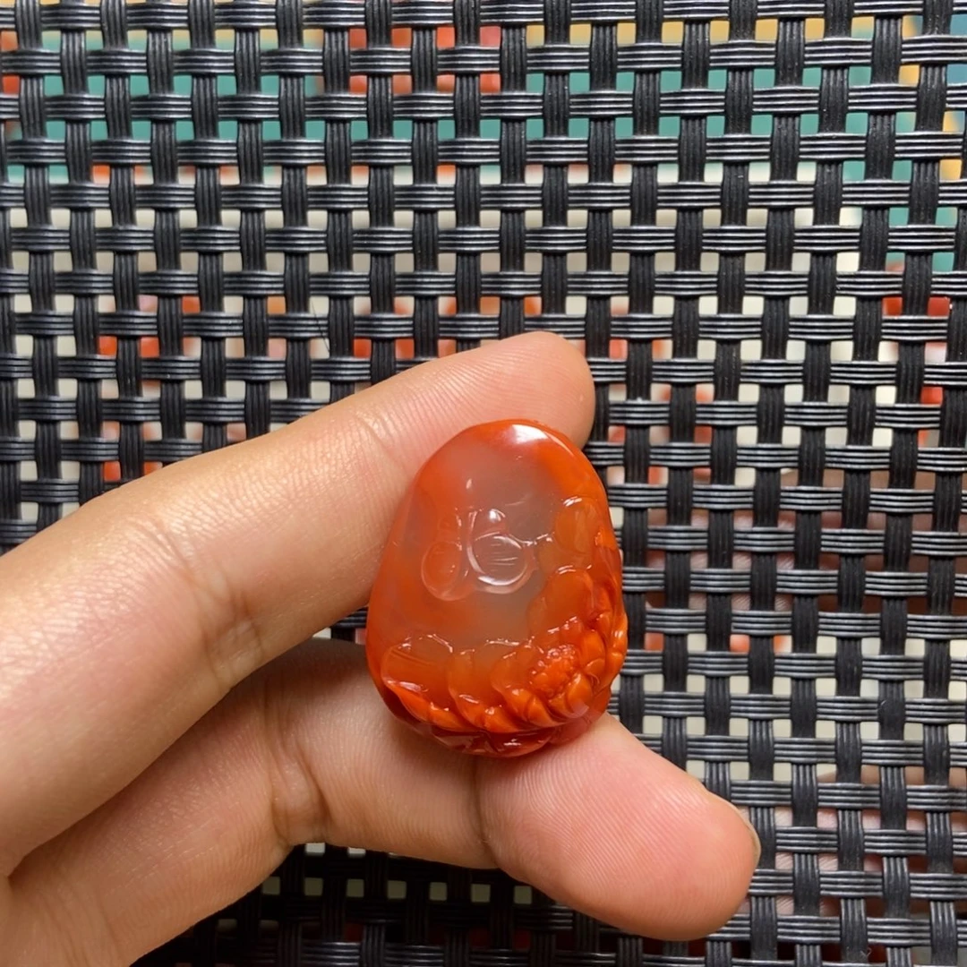 锦****吊坠(不含链)未镶嵌南红玛瑙