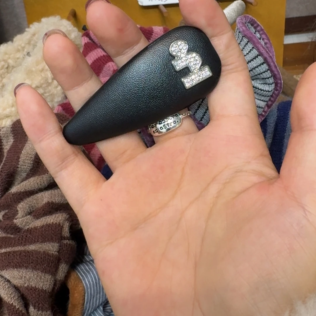 布艺铁合金黑色皮质拜拜夹