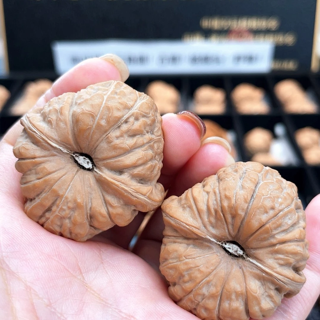 把件文玩核桃40毕业级小椭圆纹路清晰➕超精近正肩40s5