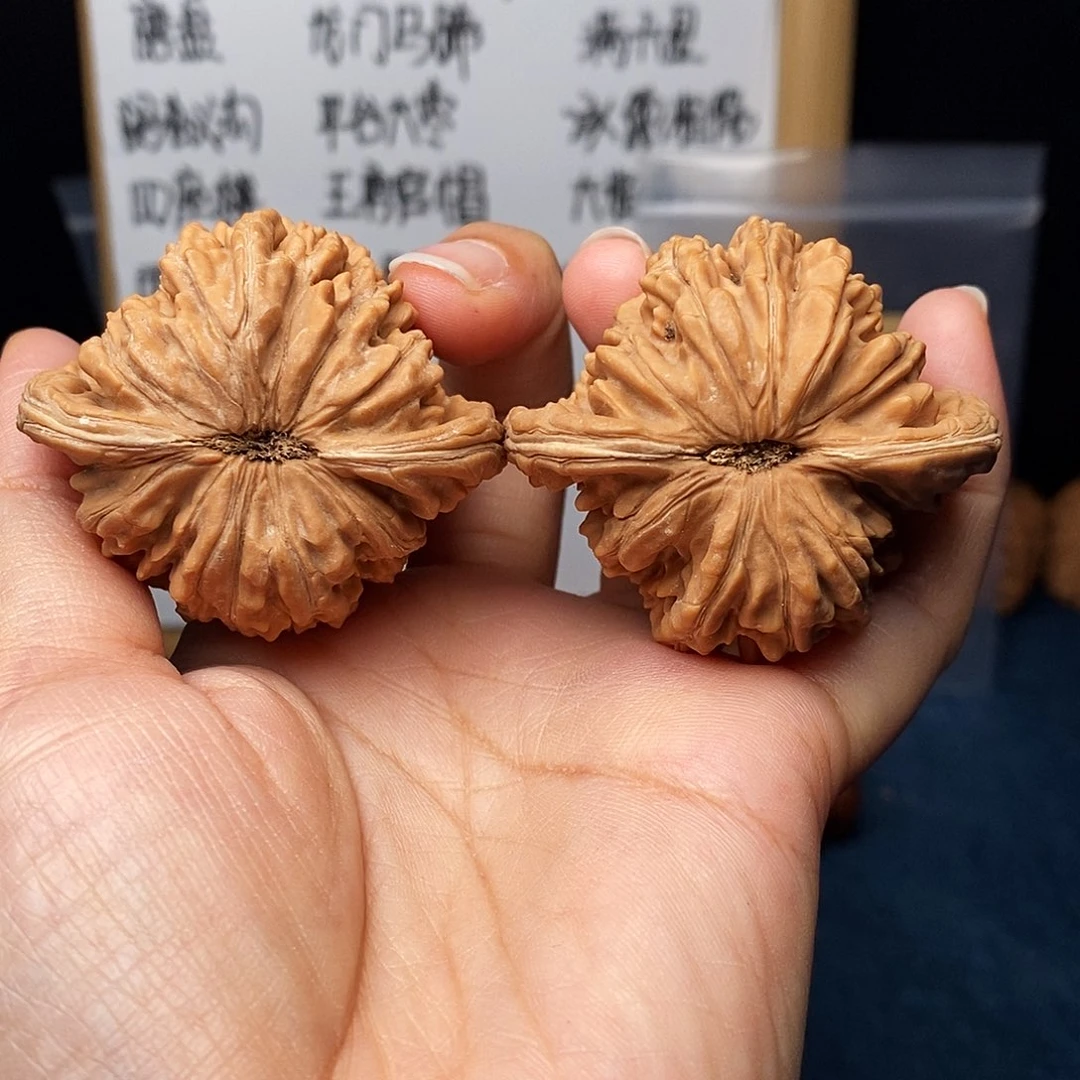 手串文玩核桃四座楼