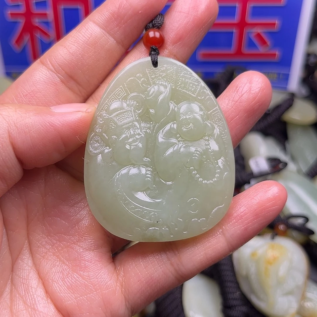 颈饰未镶嵌和田玉