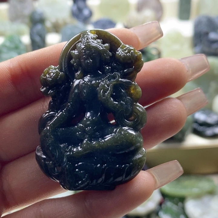 和田玉颈饰未镶嵌