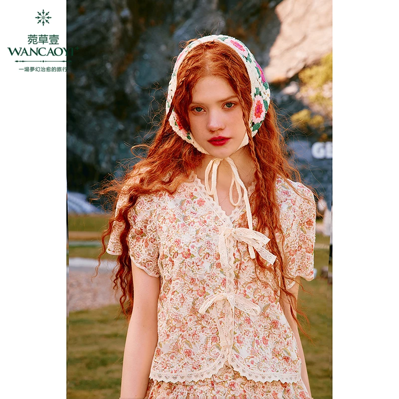 菀壹2025夏季新款短袖蕾丝碎花复古镂空宽松印花套装H06321529