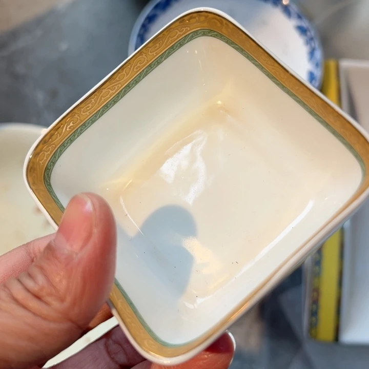 壶红叶四方海瓷一个