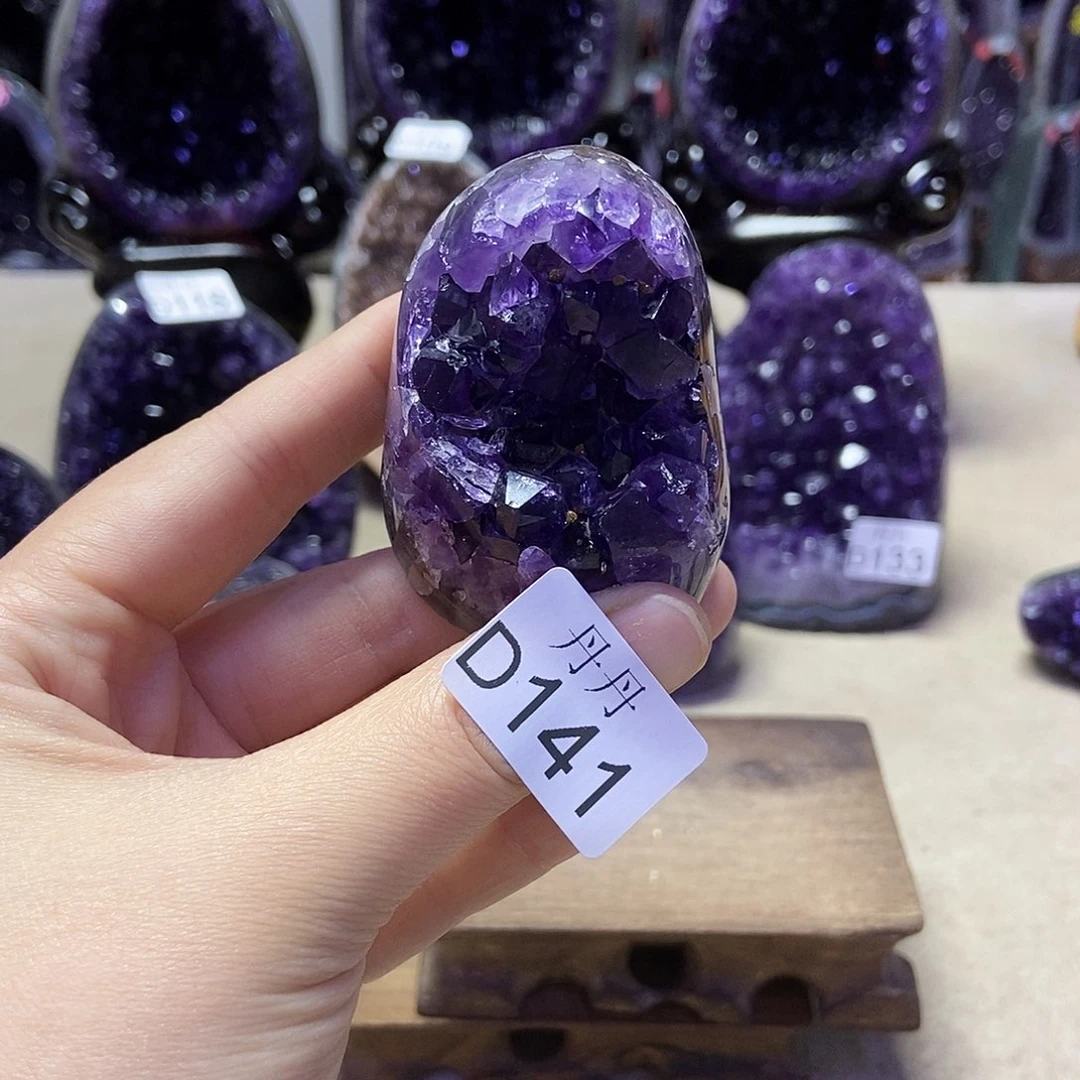 未镶嵌水晶大型摆件（非配饰）