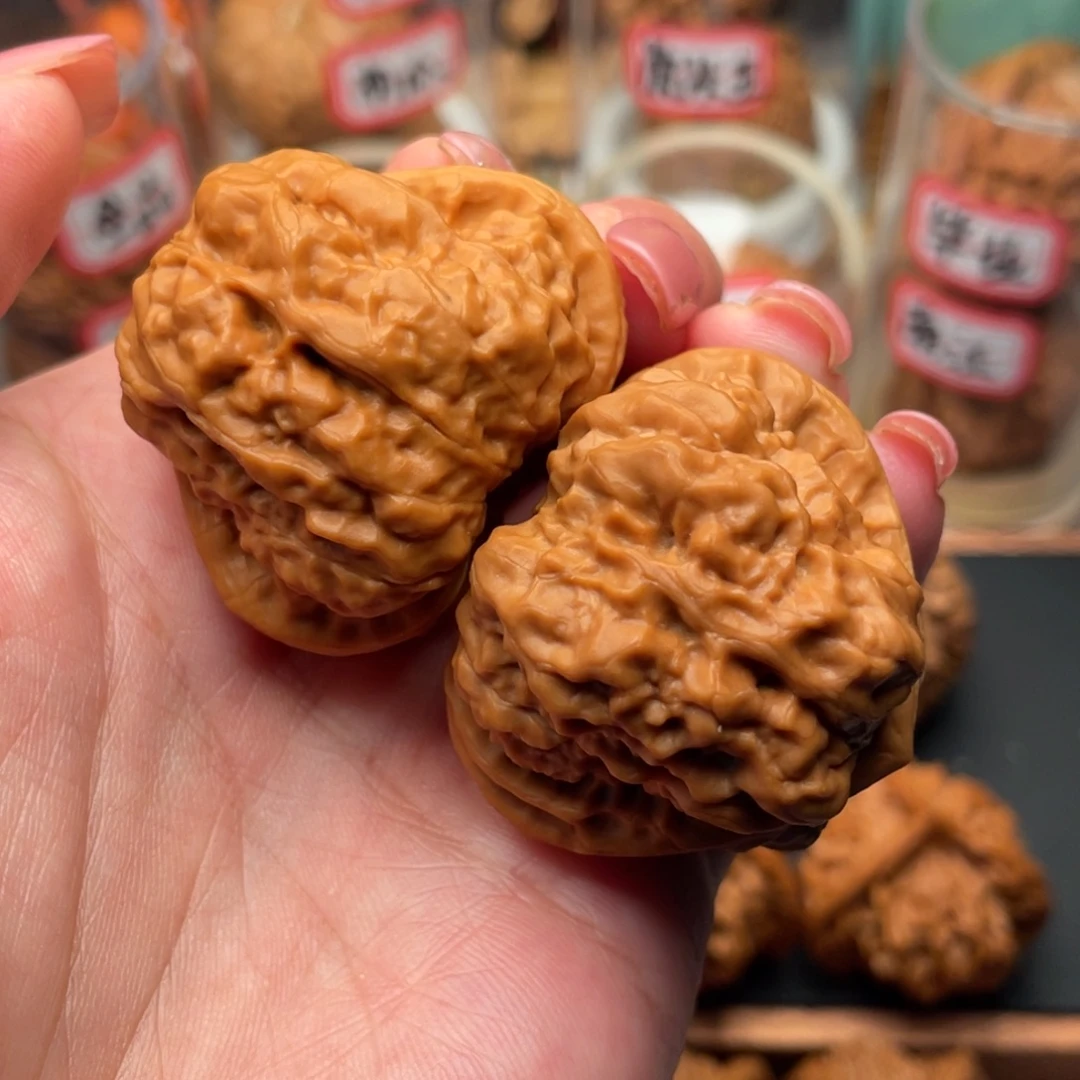 桃核把件正三角蛙40