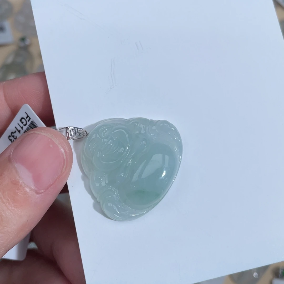 薇****翡翠18K金镶嵌颈饰
