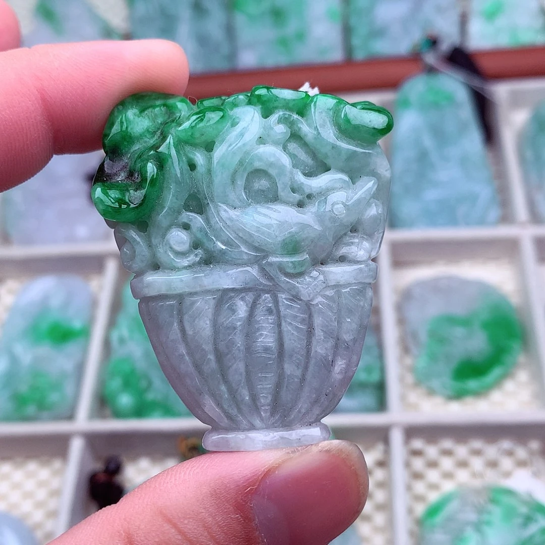 翡翠未镶嵌吊坠(不含链)