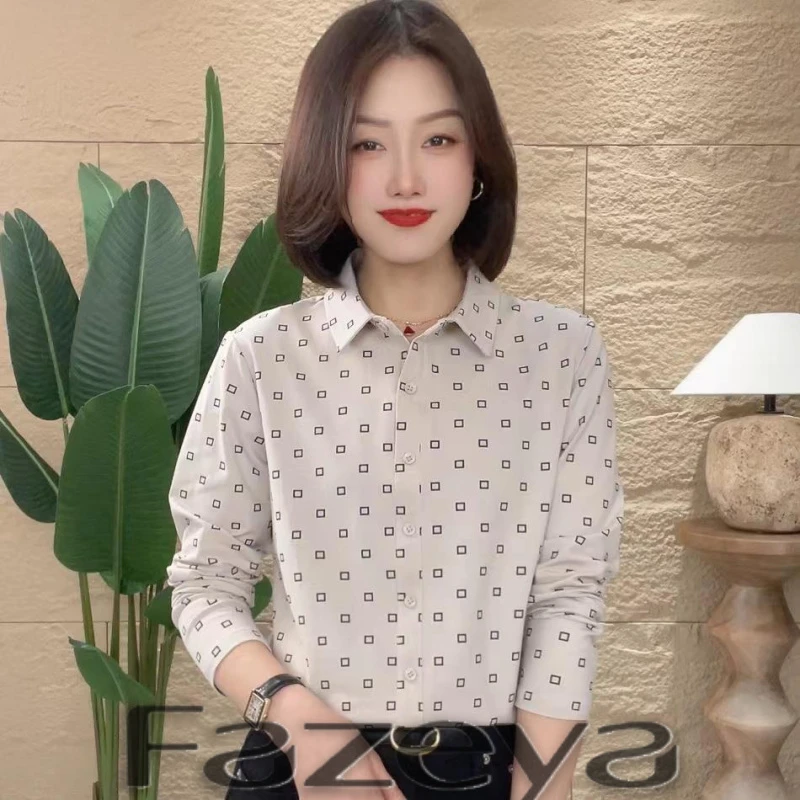 彩羊春季薄方块个字美娜翻领长袖套头纯色简单中年女时