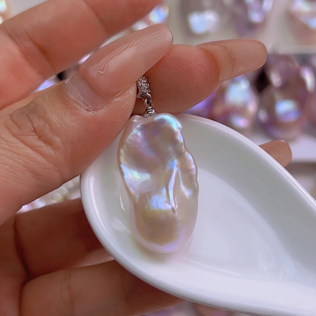 淡水珍珠吊坠(赠链)未镶嵌