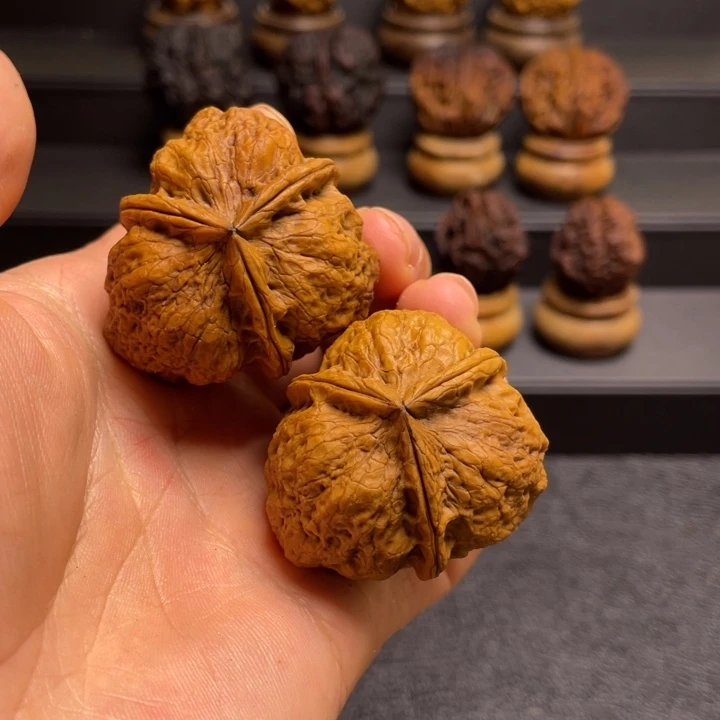 吊坠文玩核桃F七星岩41.8