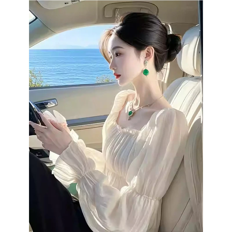 法式独特绝美小上衣女2025春装新款时尚高级感超好看气质白色衬衫