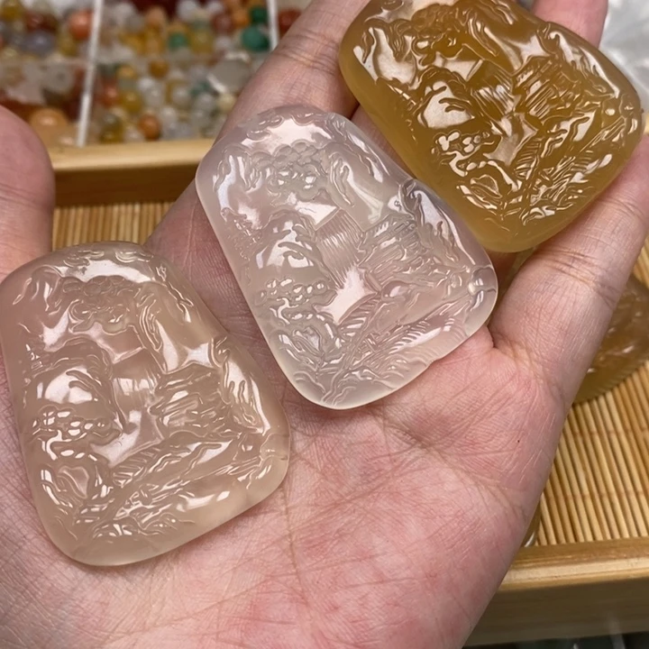 未镶嵌颈饰玛瑙/玉髓大山水牌1个