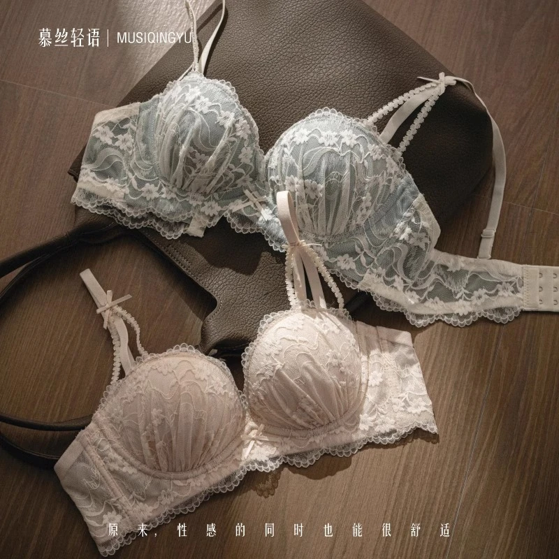 小胸聚拢性感蕾丝内衣甜美爆款无钢圈内衣套文胸白色舒适