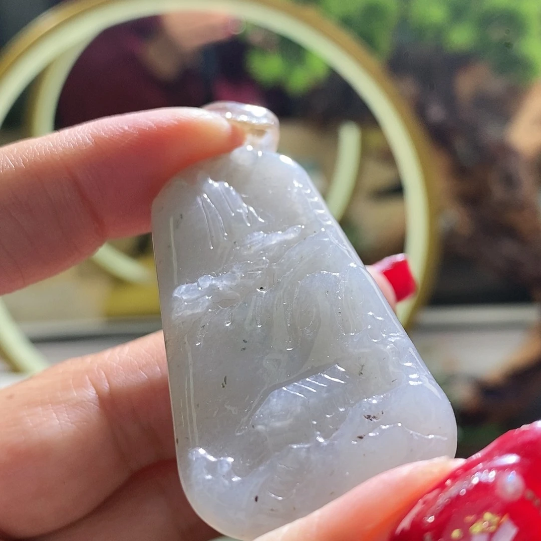 【闪购商品】翡翠颈饰未镶嵌山水