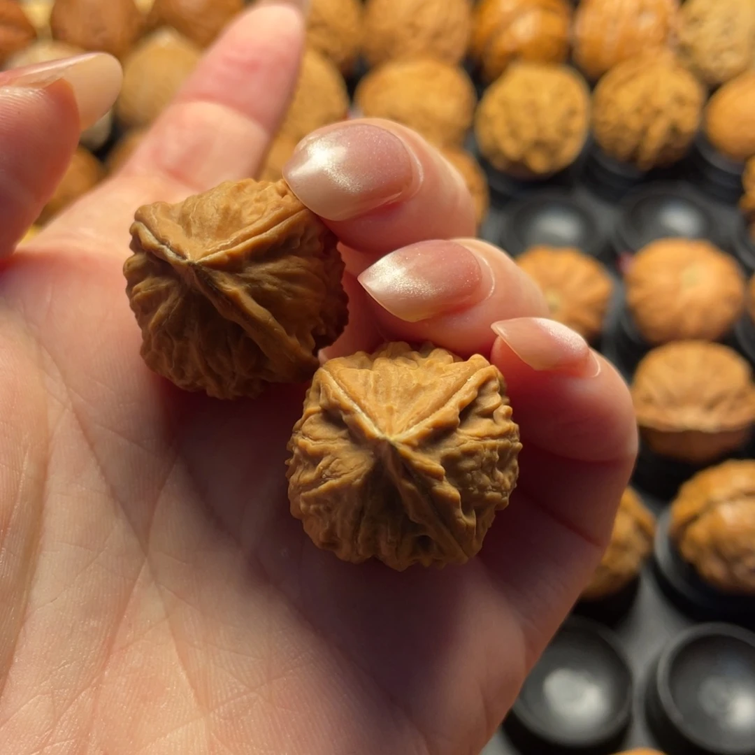 C***_文玩核桃吊坠核桃