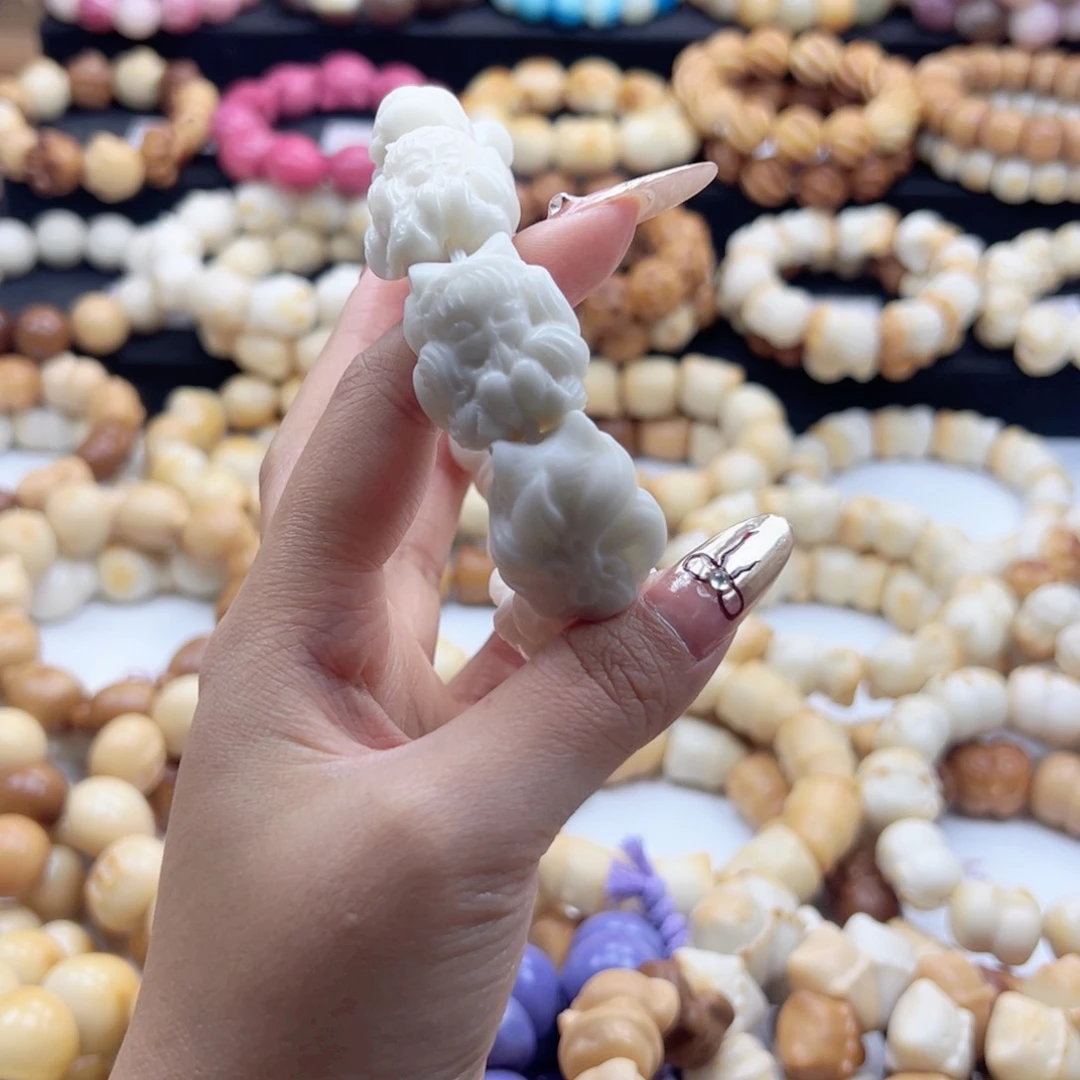 吊坠白玉菩提白色狐狐28