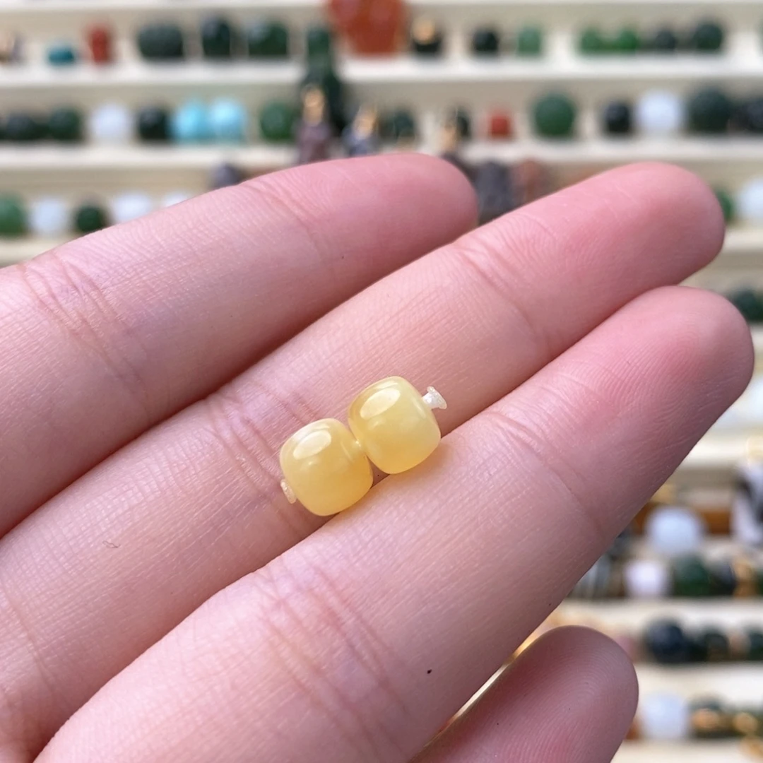 蜜蜡未镶嵌颈饰对珠