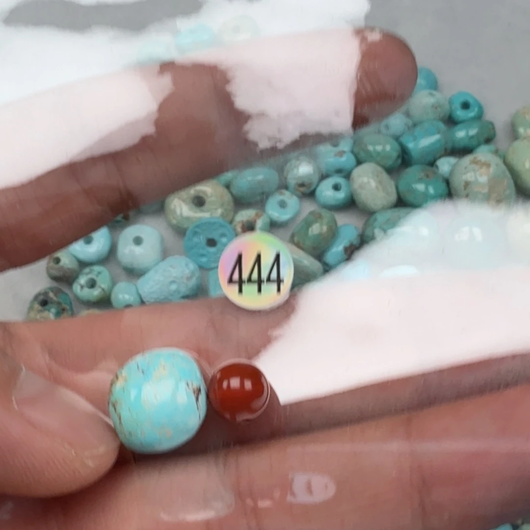 南红玛瑙未镶嵌珠宝奇石