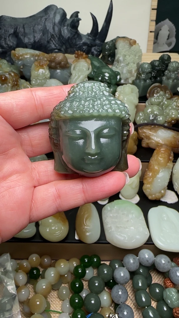 和田玉佛头吊坠手把件