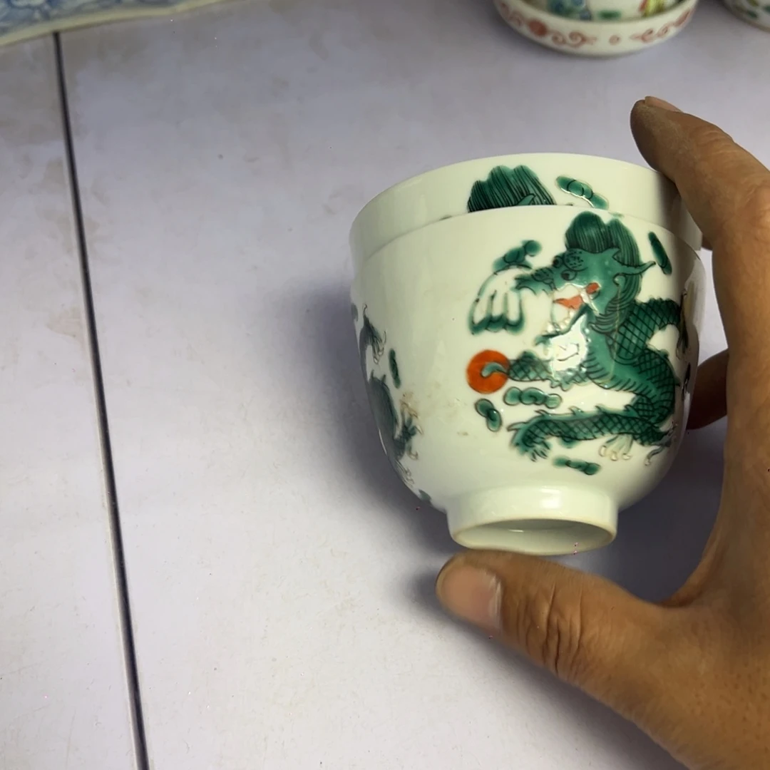 亮***球瓷片瓷器摆件、茶是在耳机