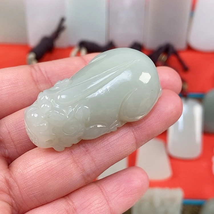 【闪购商品】颈饰未镶嵌和田玉