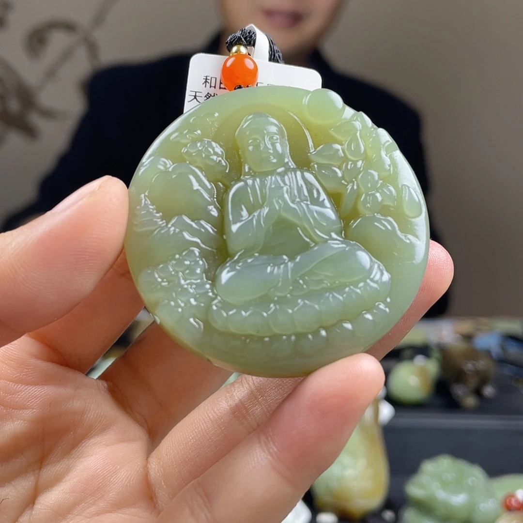 和田玉未镶嵌颈饰