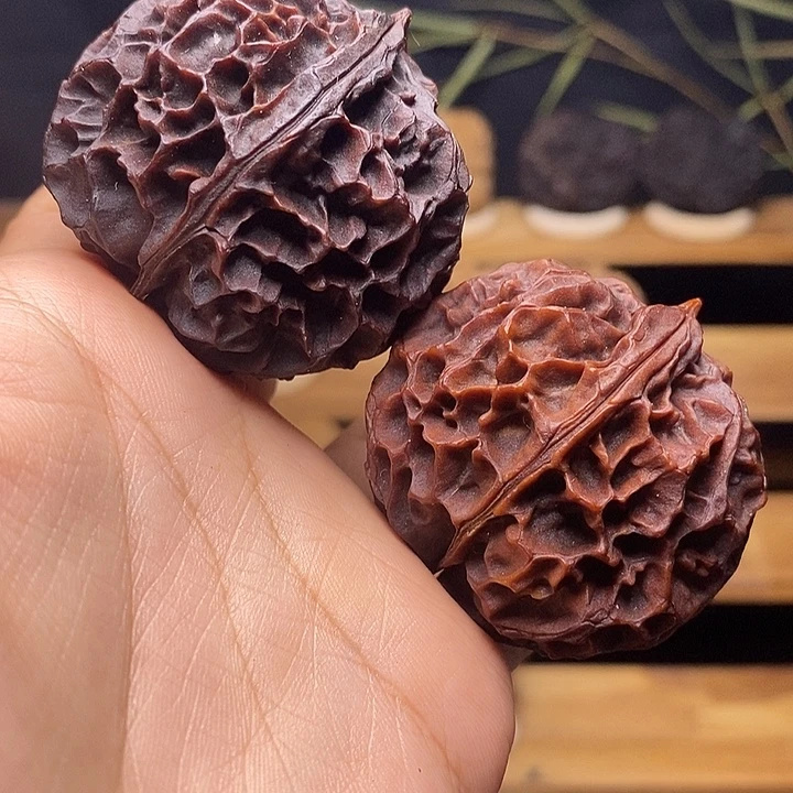 文玩核桃吊坠凤凰牡丹46