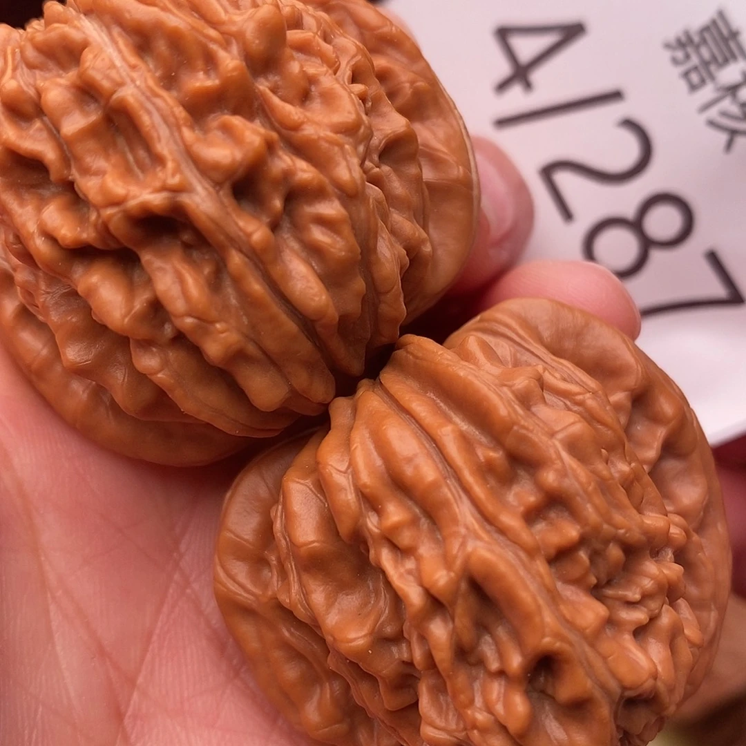 文玩核桃把件40.5汉高楼