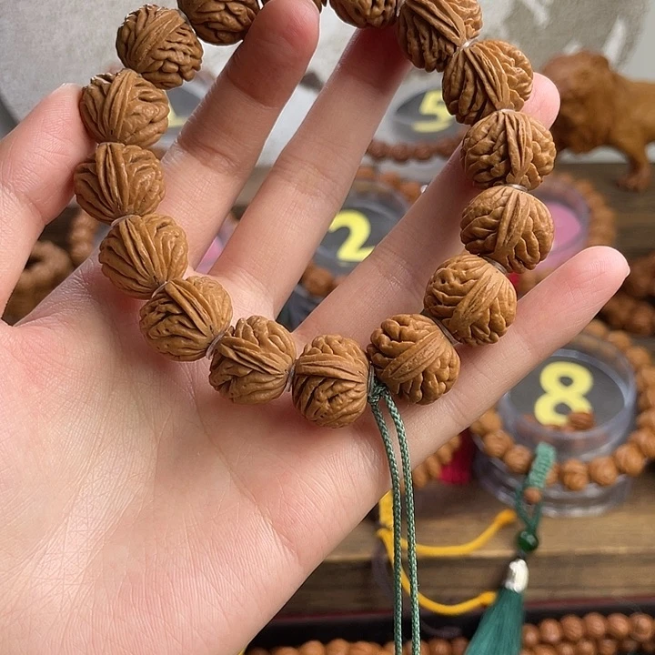 文玩核桃吊坠吃***早18刺龙