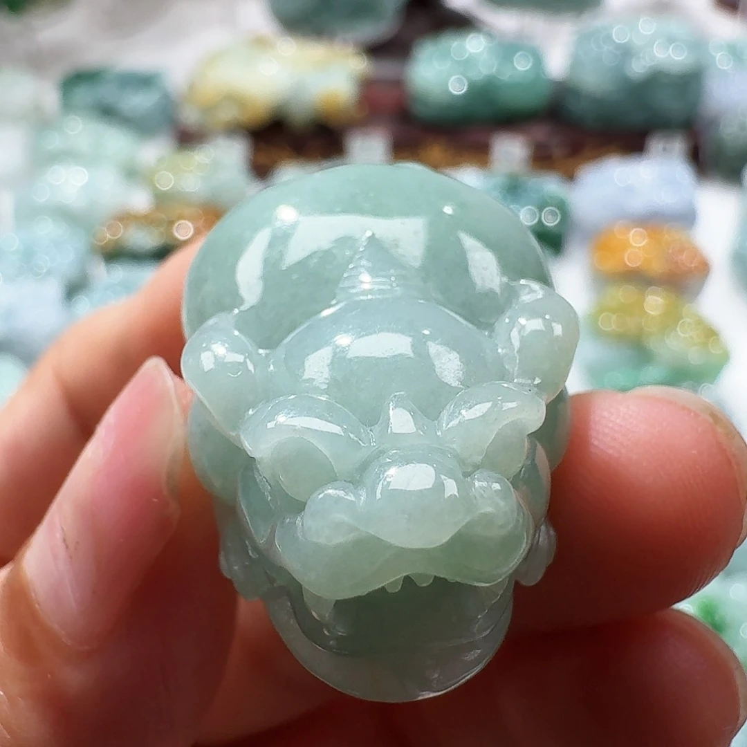 翡翠挂件未镶嵌貔貅