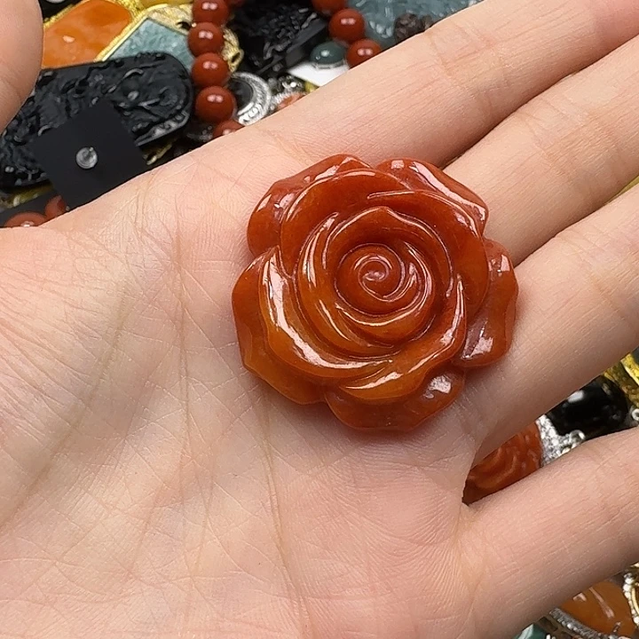静***文翡翠未镶嵌颈饰翡翠