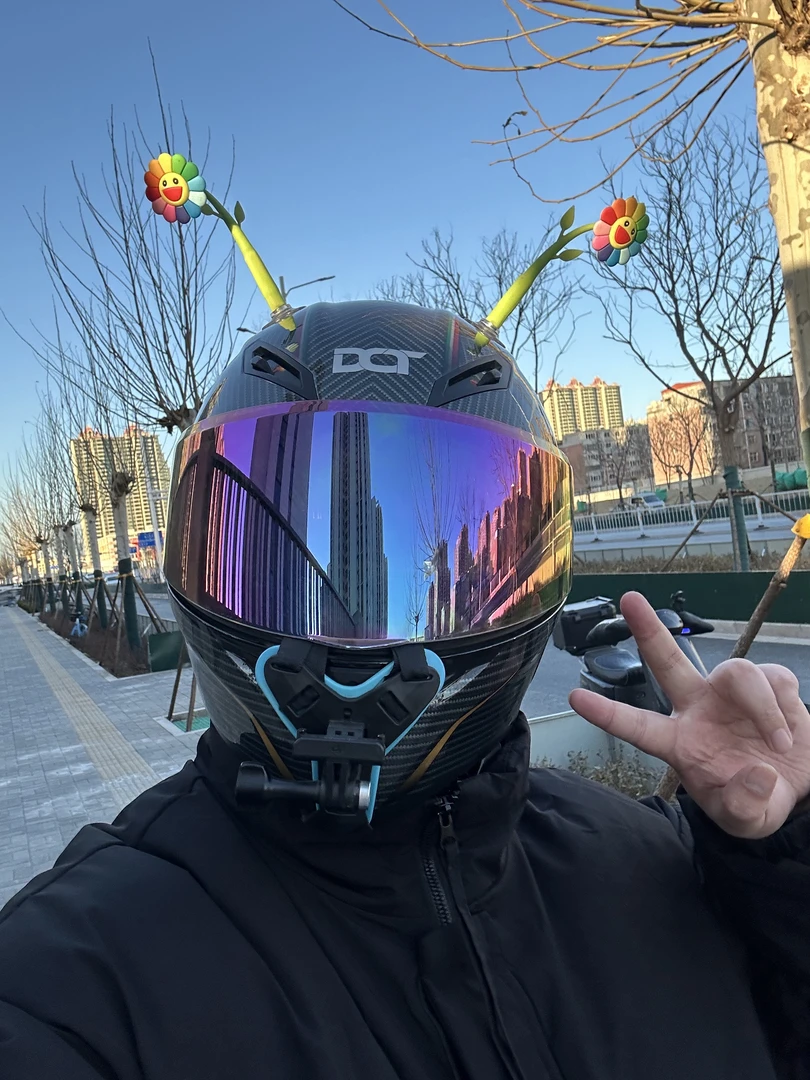 正版个性可爱太阳花吸盘头盔炫酷装饰机车摩托车电动车头盔装饰品