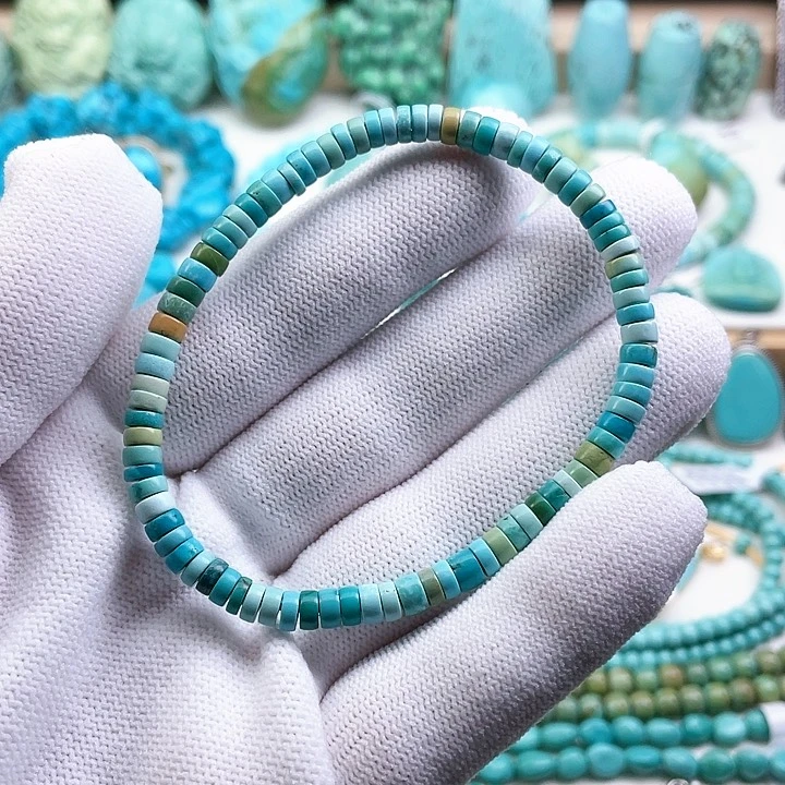 绿松石配饰未镶嵌