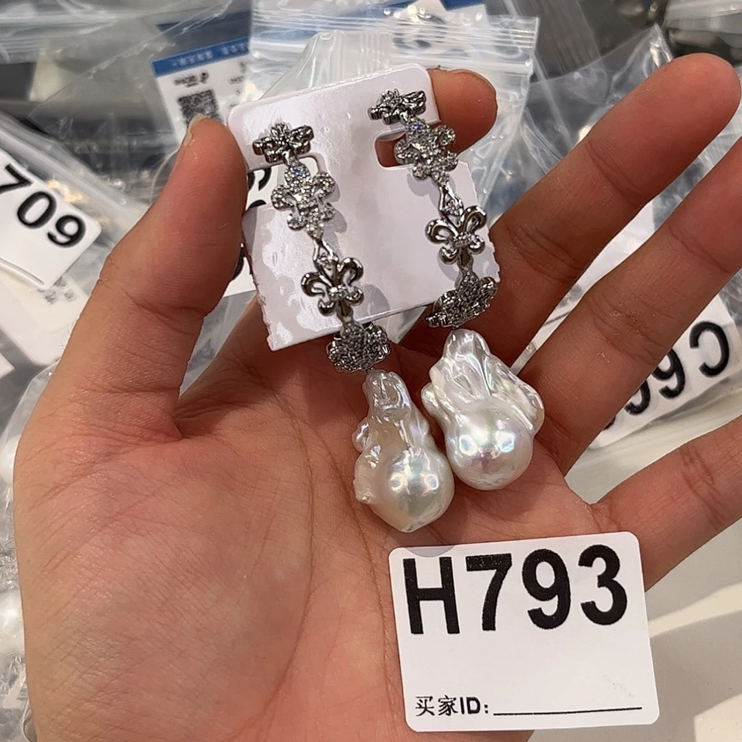 合金耳饰淡水珍珠