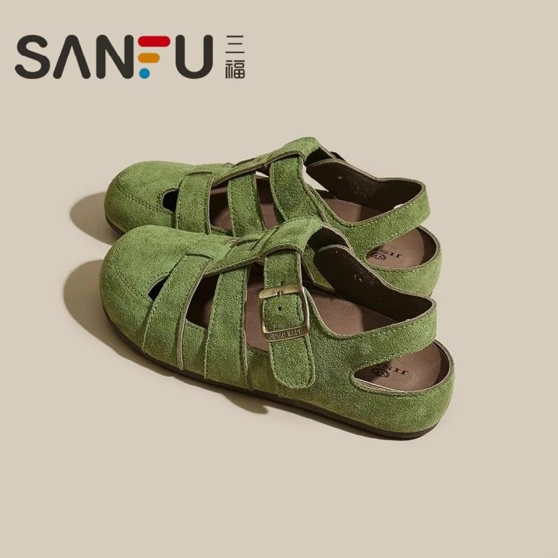 三福真皮软底勃肯鞋女款包头复古猪笼鞋2025夏季外穿镂空罗马凉鞋