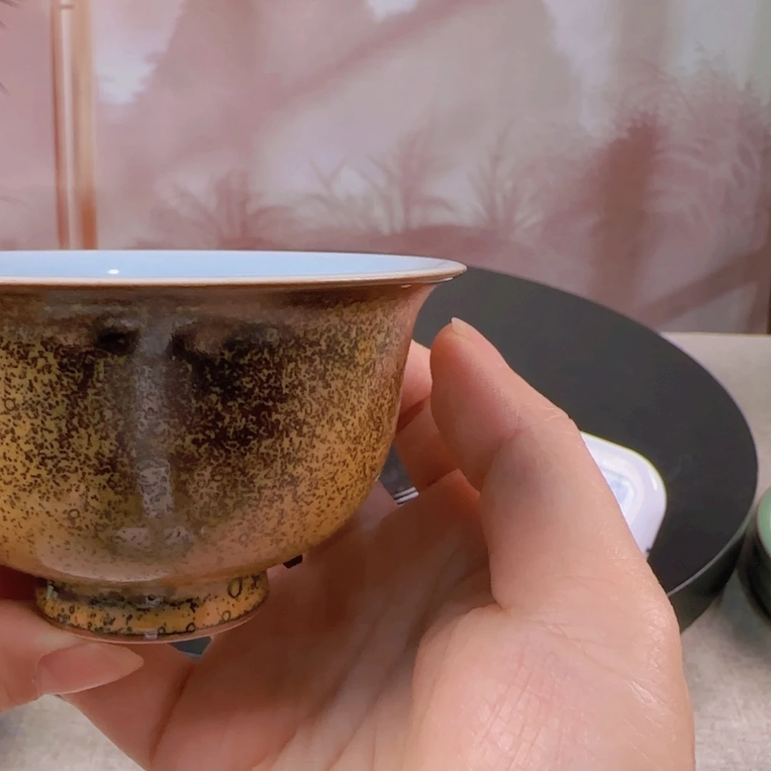 摆件娃*哈福利双釉手工杯