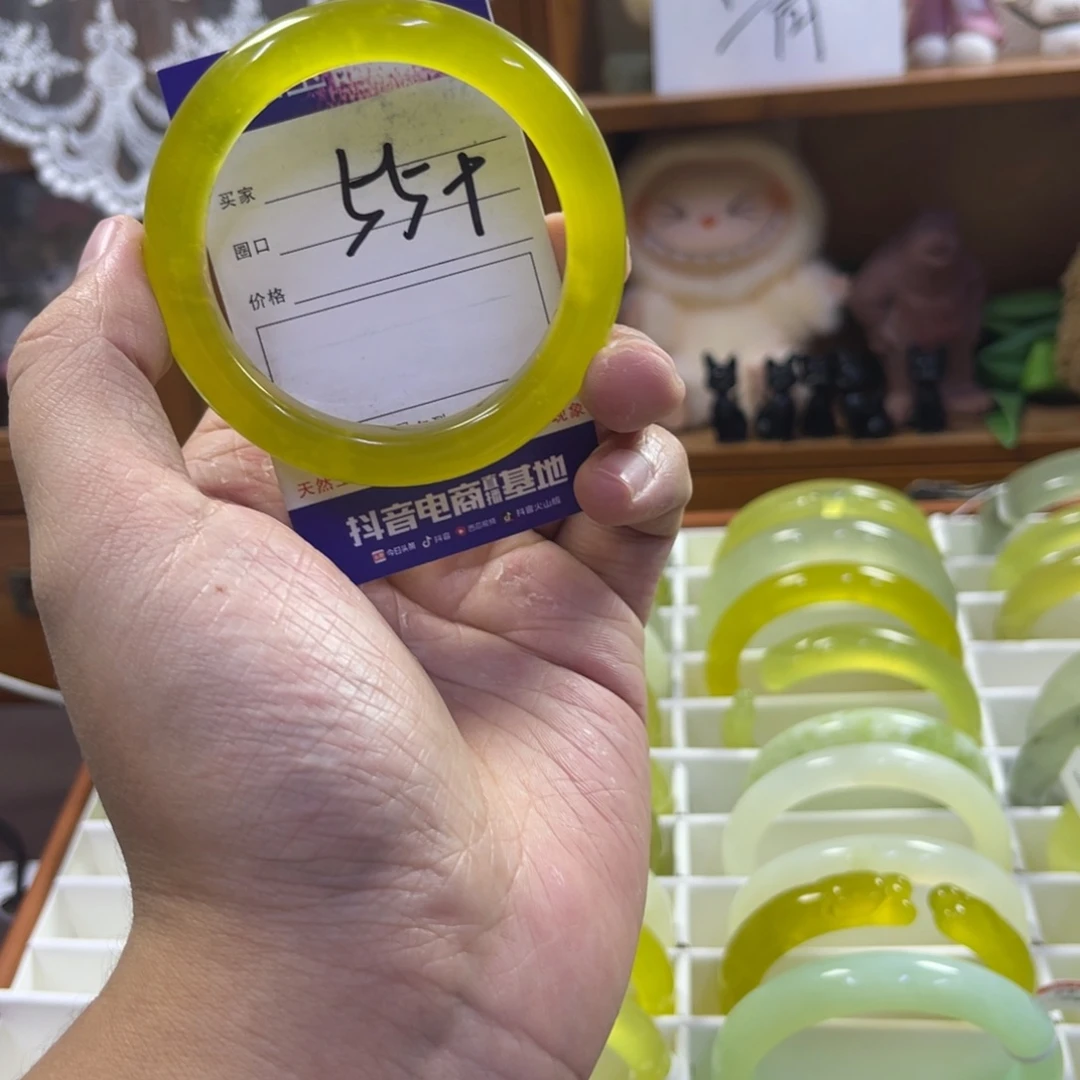 蛇纹石玉未镶嵌手镯125