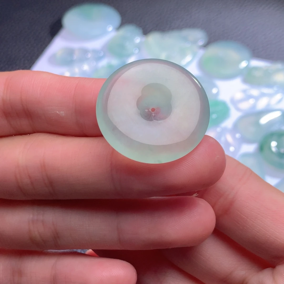 翡翠未镶嵌颈饰缅甸翡翠