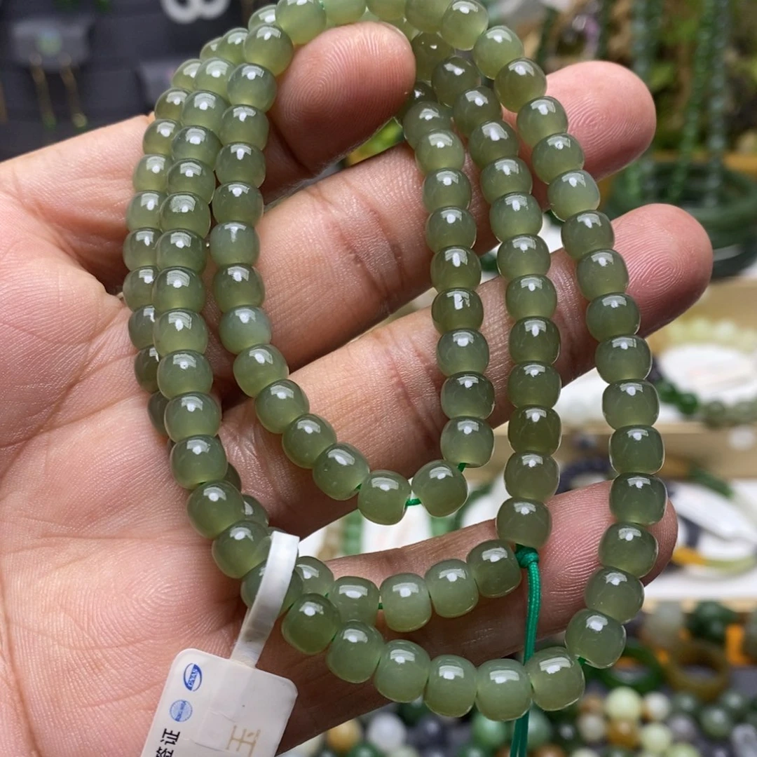 和田玉颈饰未镶嵌70