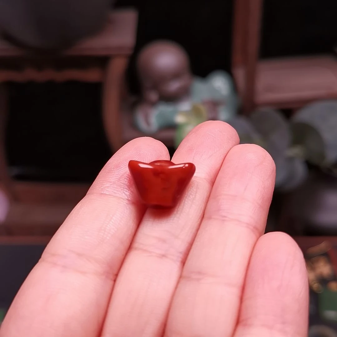 妮***儿颈饰未镶嵌南红玛瑙