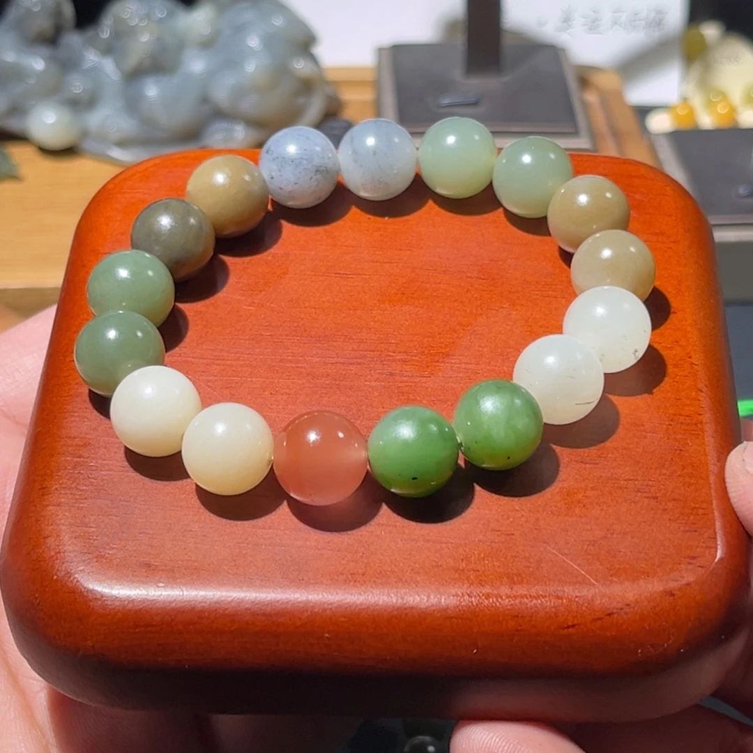 和田玉未镶嵌珠宝半成品