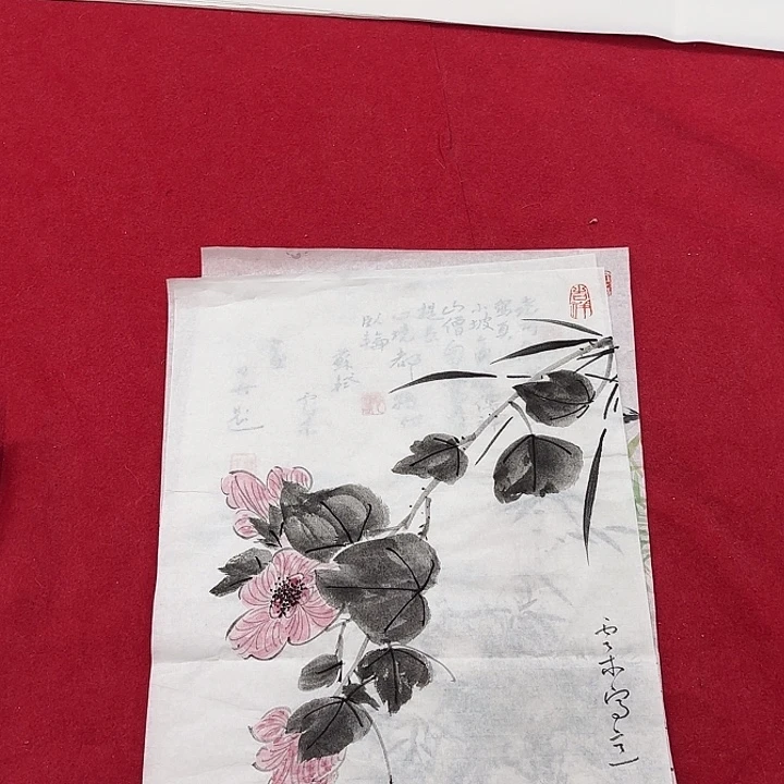 国画花鸟等图案为一体