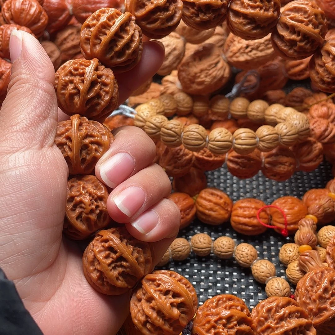 悦***龙文玩核桃手串西瓜八棱