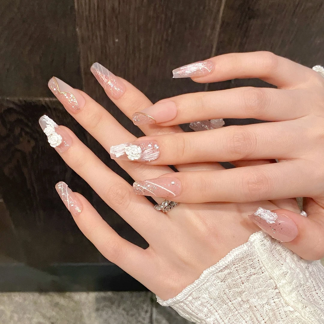 春时花宴粉色温柔极光山茶花新款美甲穿戴甲高级感短款