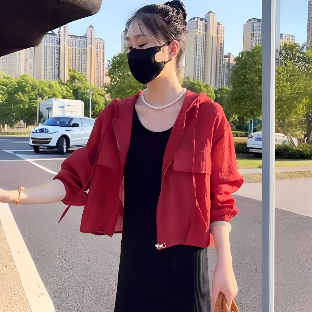 时髦洋气高级感小个子外套女款2025新款夏轻薄冰丝休闲运动防晒衣