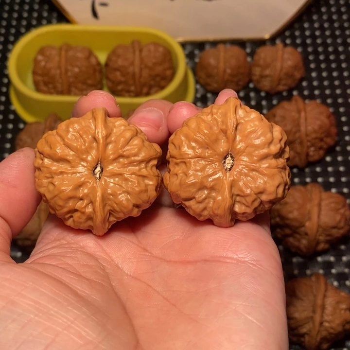 把件文玩核桃开背大腿肌肉蛙