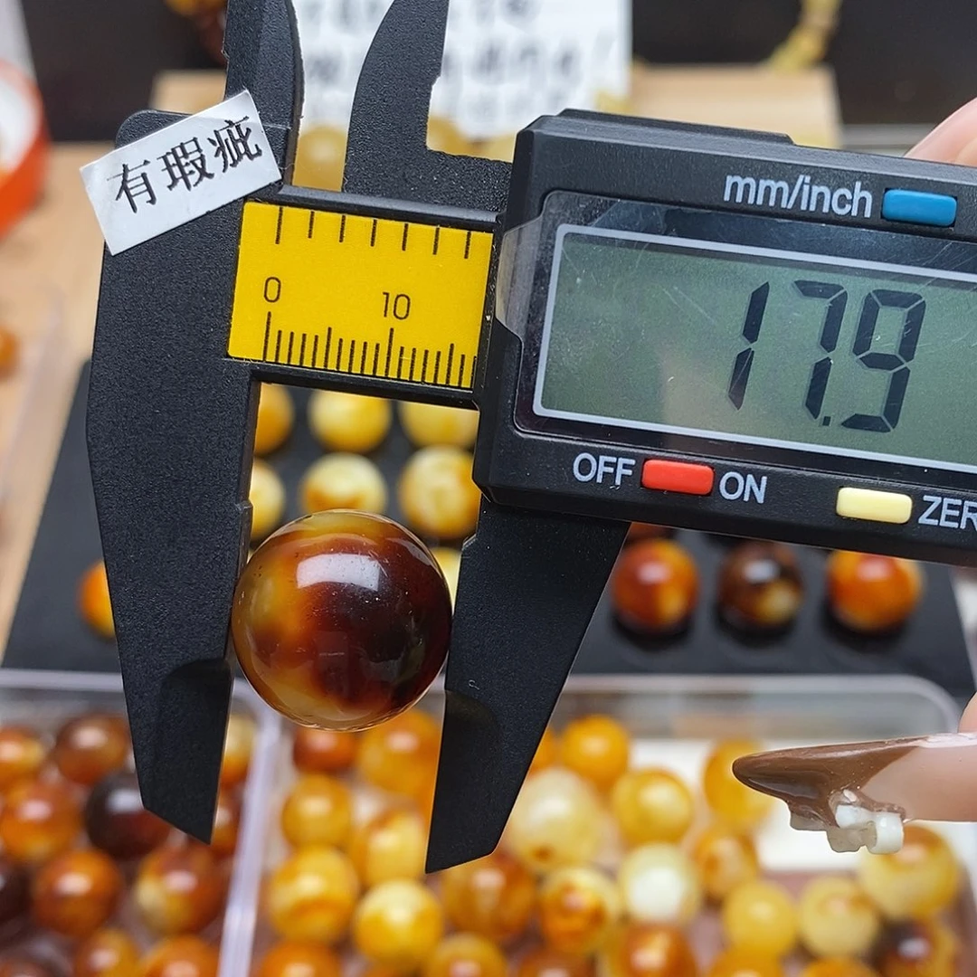 虫珀未镶嵌裸石蜜蜡835